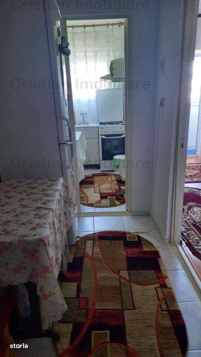 Garsoniera decomandata 30mp Bine Intretinuta Radu Negru - Imagine principală: 1/4