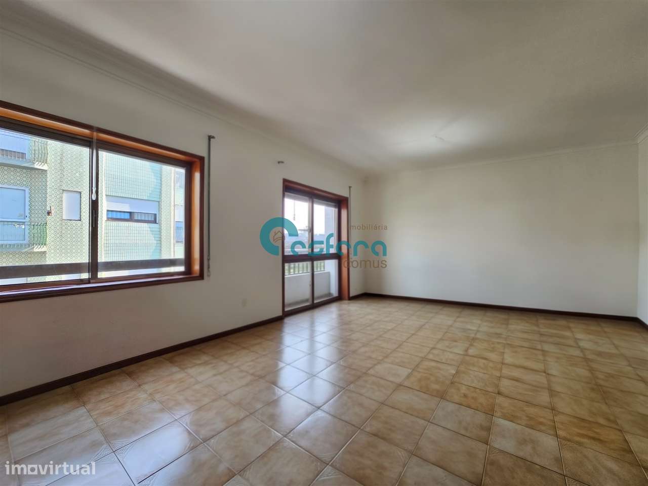 Apartamento T3 c/garagem e elevador, Porto, Porto / Venda / 259000 / R-1