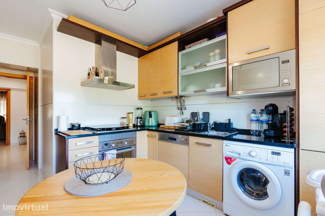 Apartamento de 4 assoalhadas em zona de excelência no Montijo-29