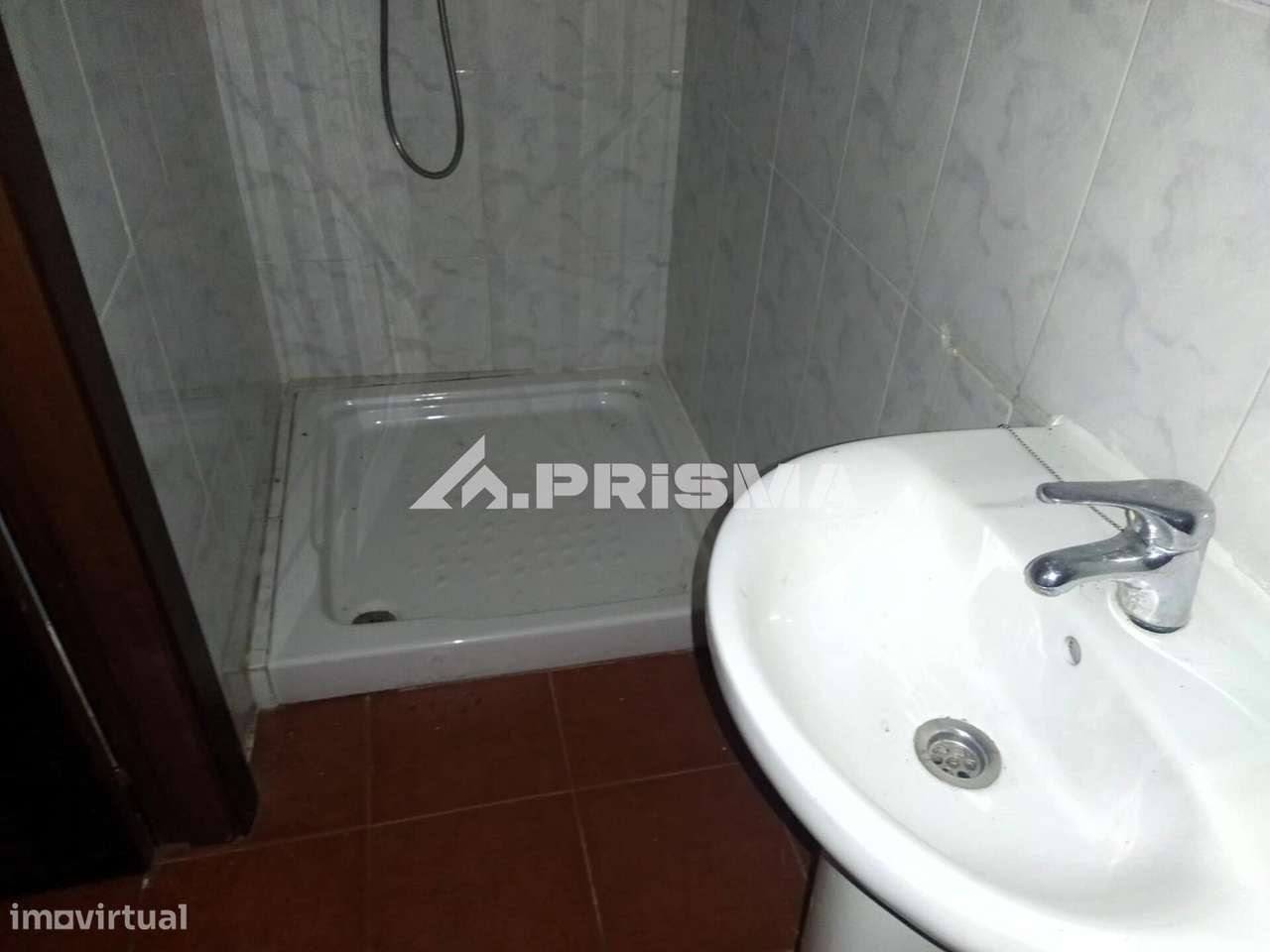 Moradia T2 para venda em Monfortinho-24