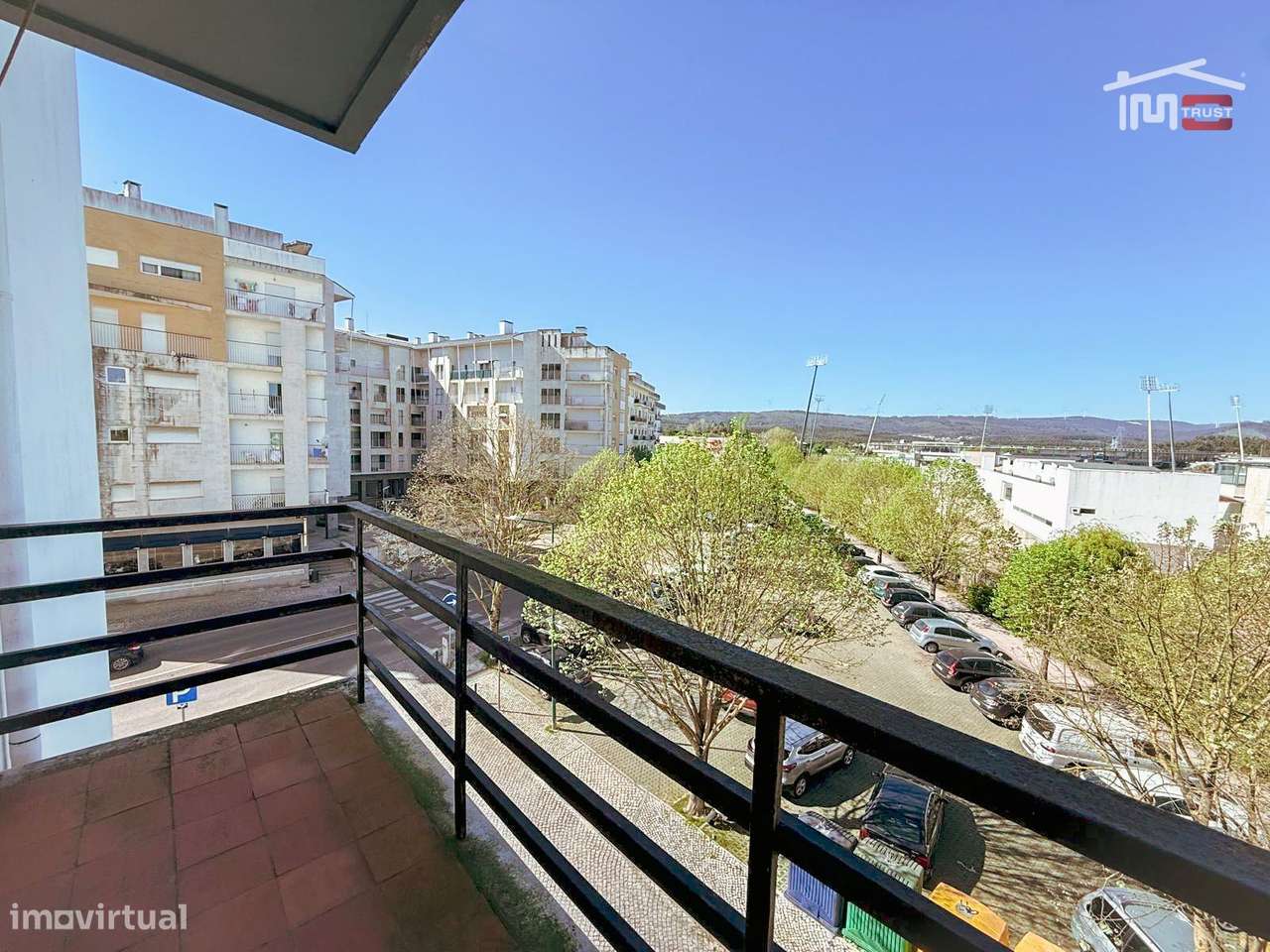 Apartamento T3 Rio Maior - Varanda, Elevador, 2 WCs-20