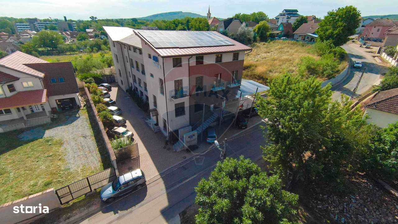 Hotel / Pensiune cu 24 camere de vânzare - Băile 1 Mai - Imagine principală: 3/20