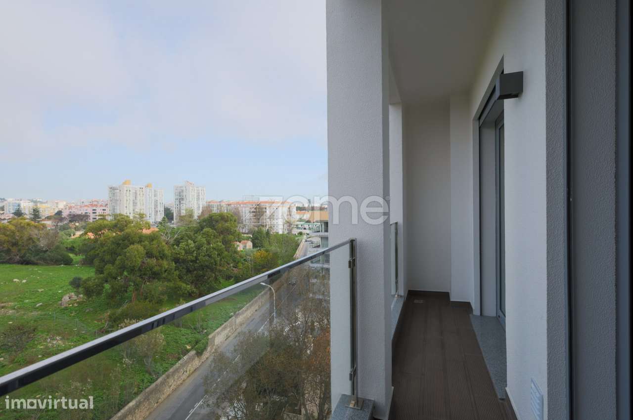 Apartamento T3 com garagem-5