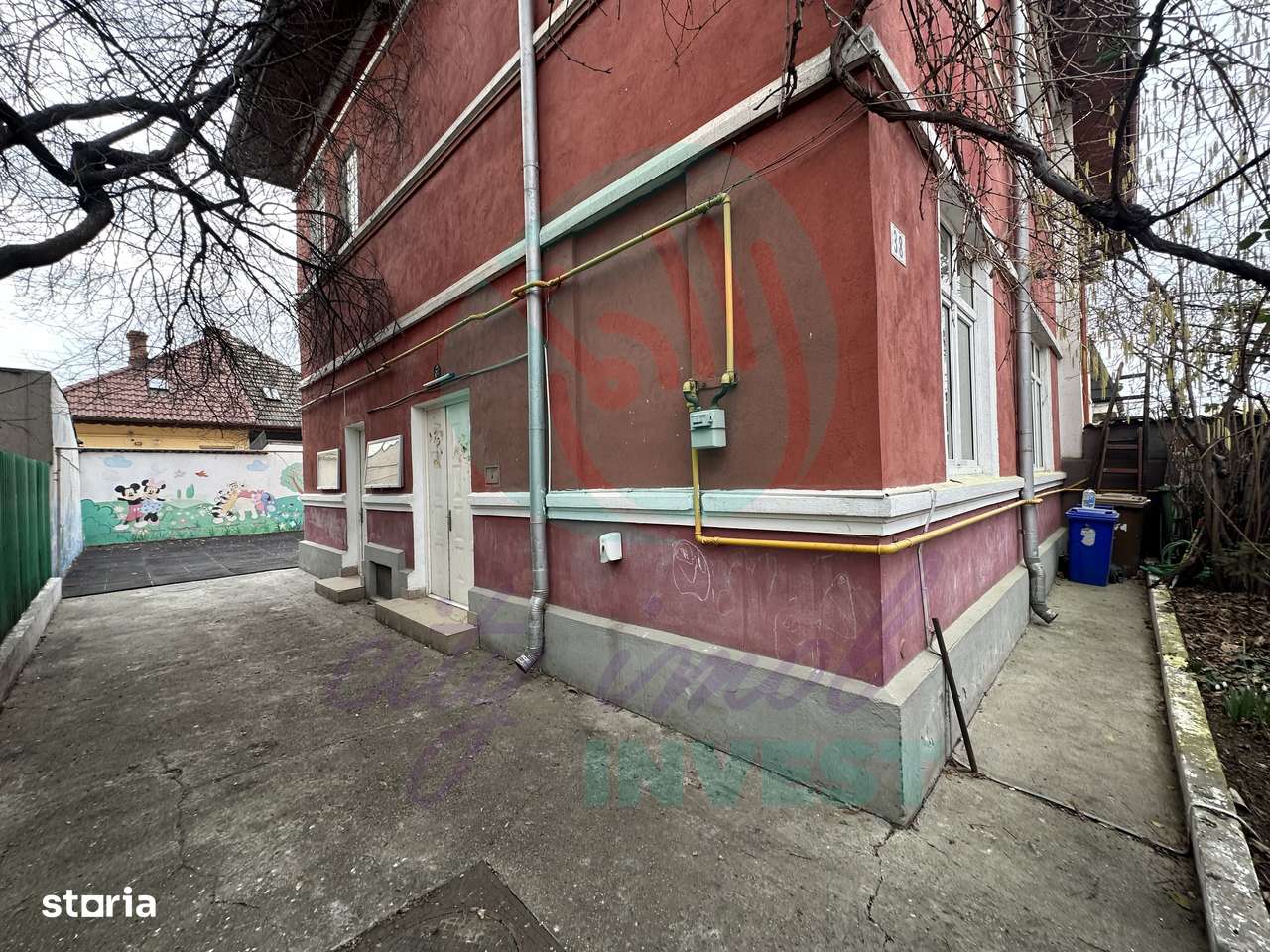 Casa in Vatra Luminoasa cu o curte generoasa - Imagine principală: 4/17