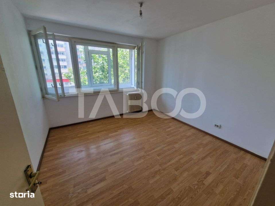 De vanzare apartament 2 camere Obor balcon mare proximitate excelenta - Imagine principală: 2/13