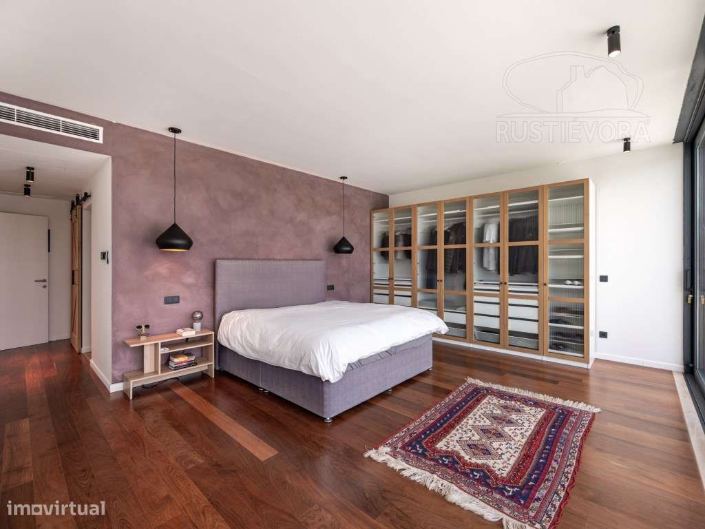 Propriedade contemporânea de 11,5 ha com duas residências independe...-9