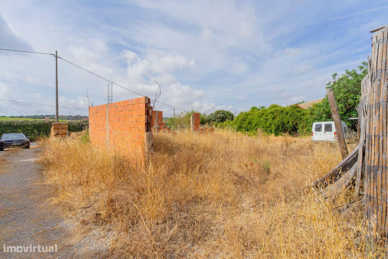 Terreno urbano à Venda em Quelfes, Olhão - 1000m²-10