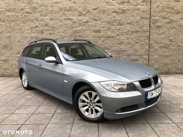 BMW Seria 3 320i - 5