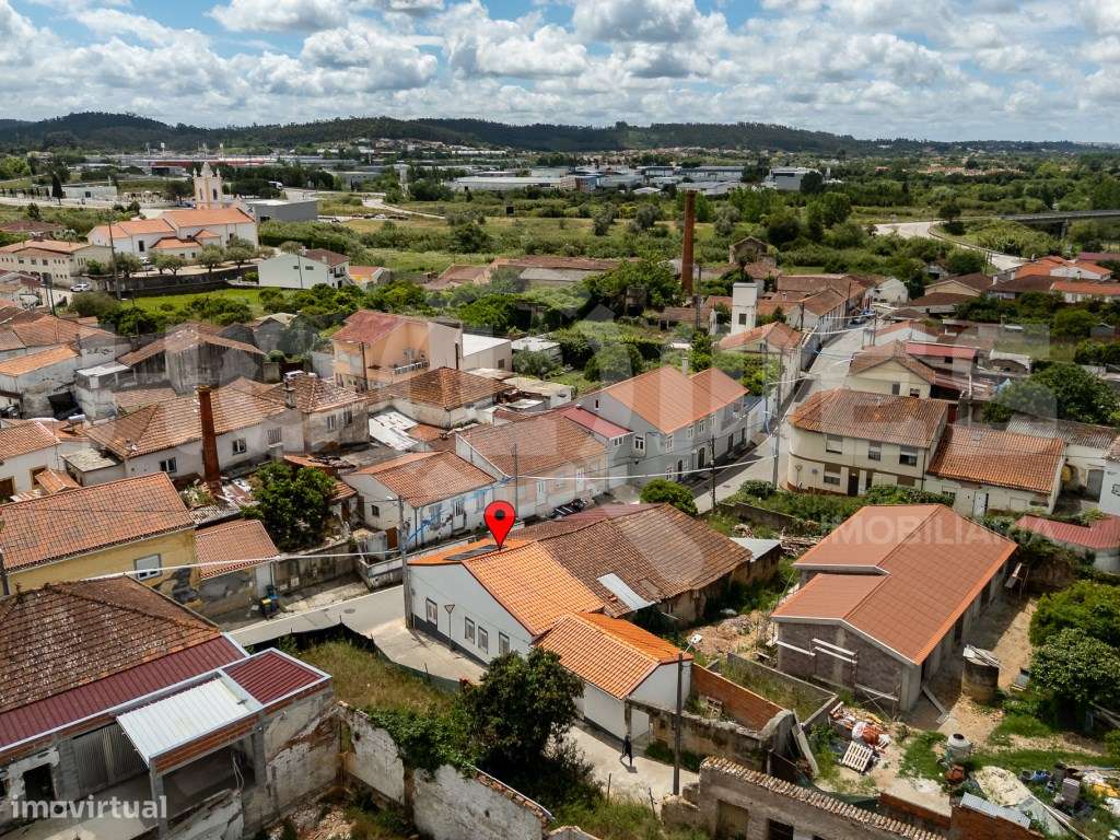 Moradia T2 em Taveiro-42