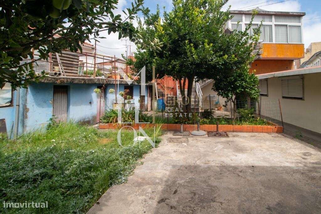 Moradia T6 com Terreno no Centro da Areosa – Potencial para Construção - Grande imagem: 4/42