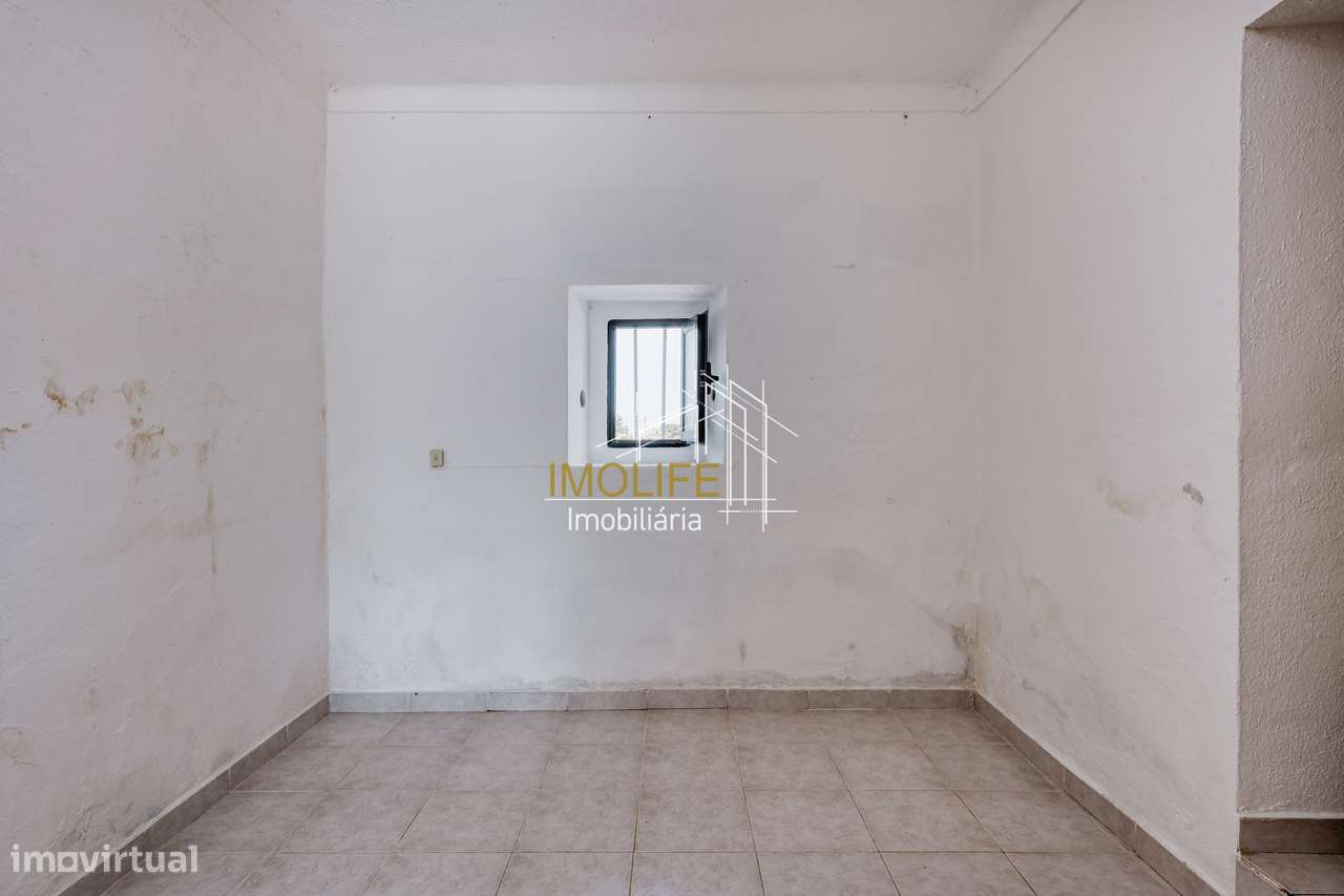 Monte das Parreiras com 2ha em Malarranha-46