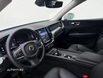 Volvo XC 60 B5 B AWD Geartronic Momentum Pro - 4