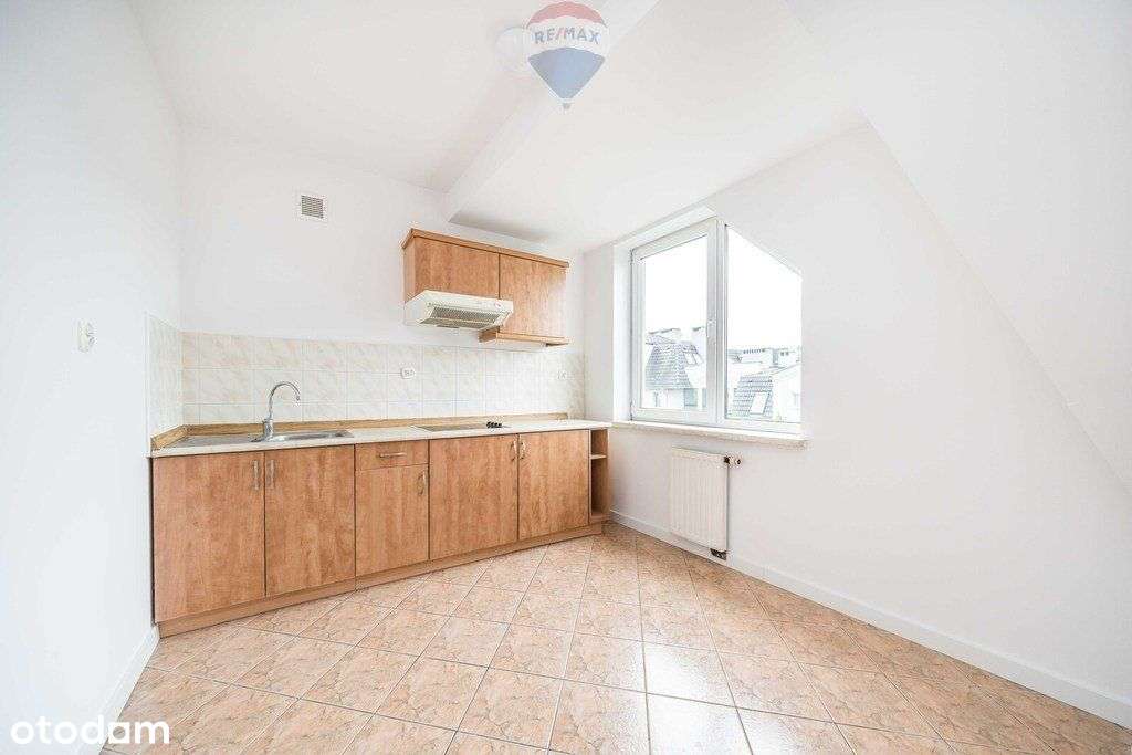 Funkcjonalna kawalerka w świetnej lokalizacji - Pełny obrazek: 2/12