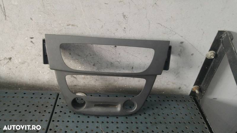 Rama consola centrala renault megane 3 682600020r 682600003r - 1