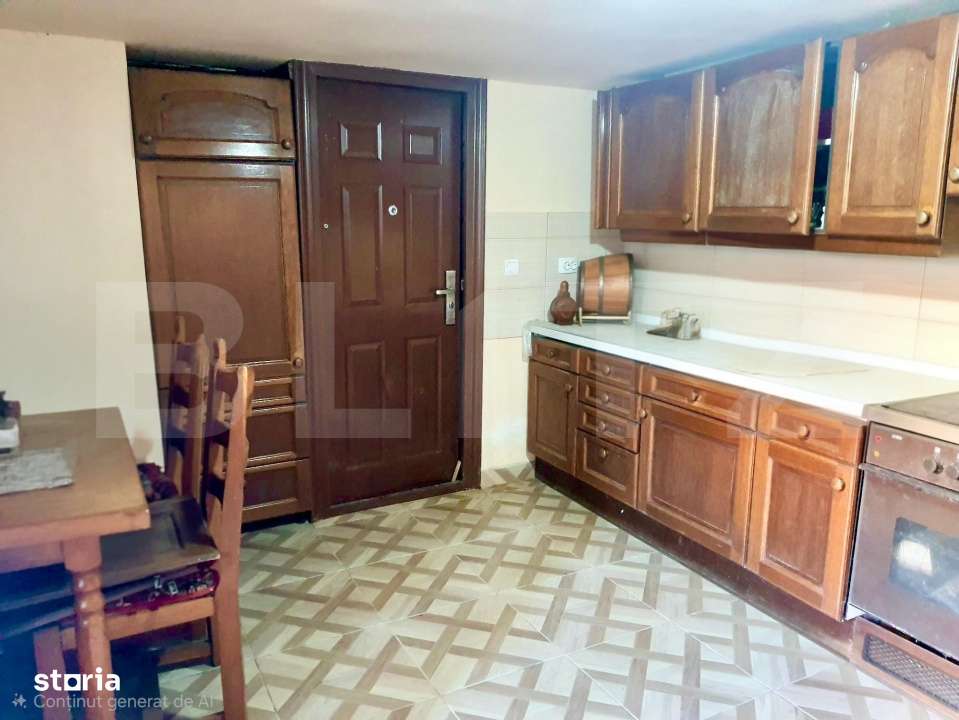 Casa de vanzare cu curte si anexe, teren 1253 mp, Berghin - Imagine principală: 2/11