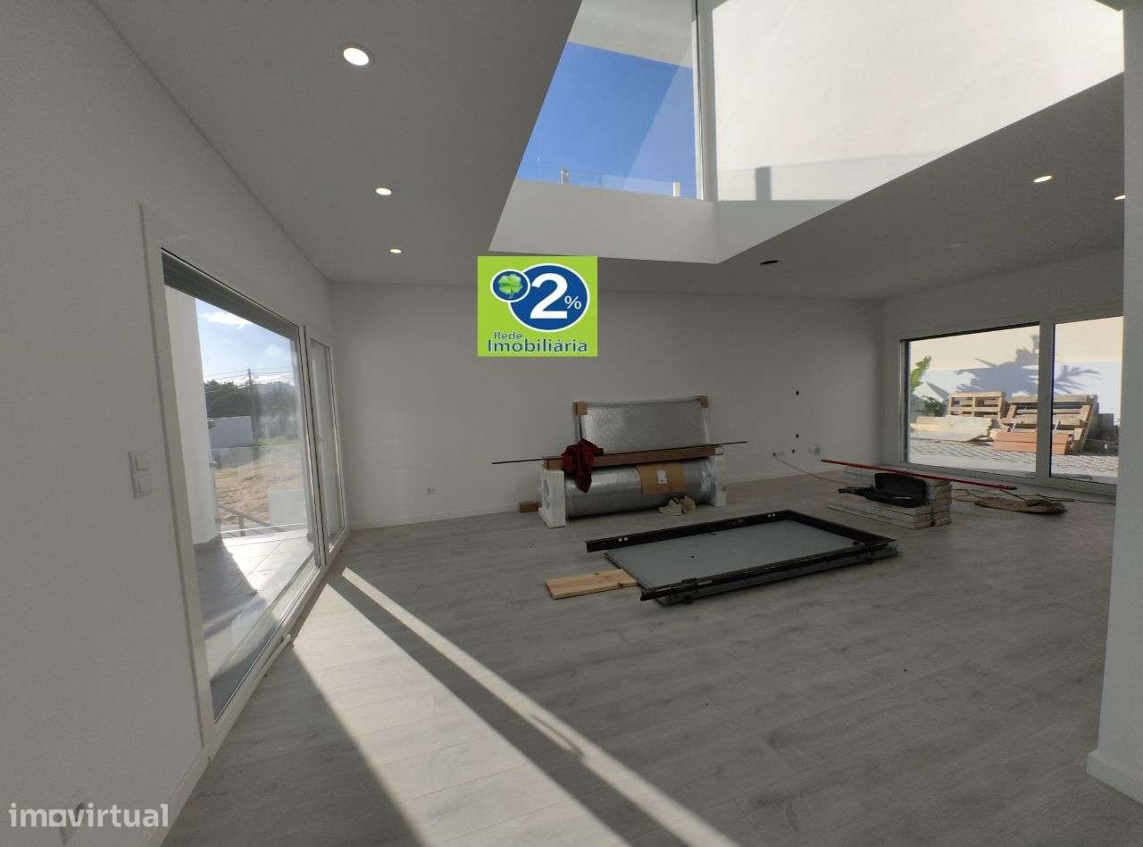 Moradia isolada! Acabamentos de luxo - Grande imagem: 5/22