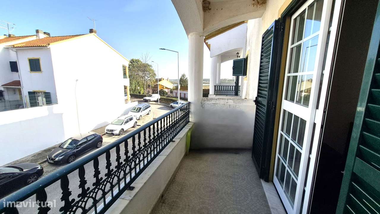 Simpática Moradia em Banda T3 - Grande imagem: 4/52