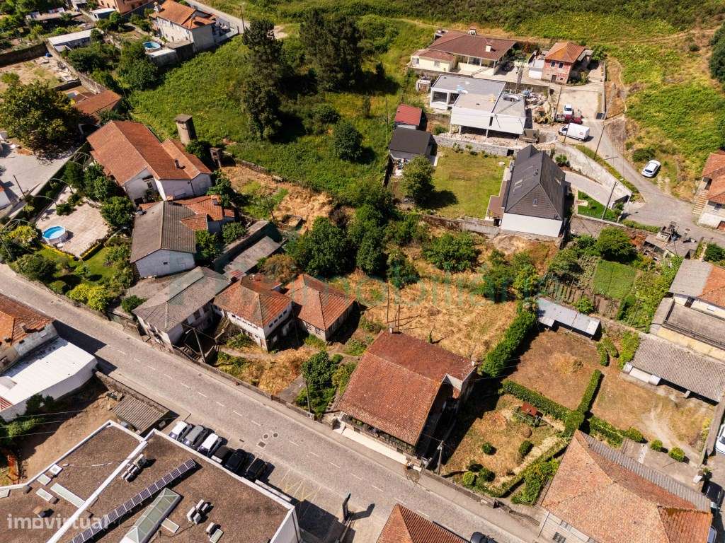 Moradias para Restauro com Terreno de Construção em Vila Nova do Ca...-8