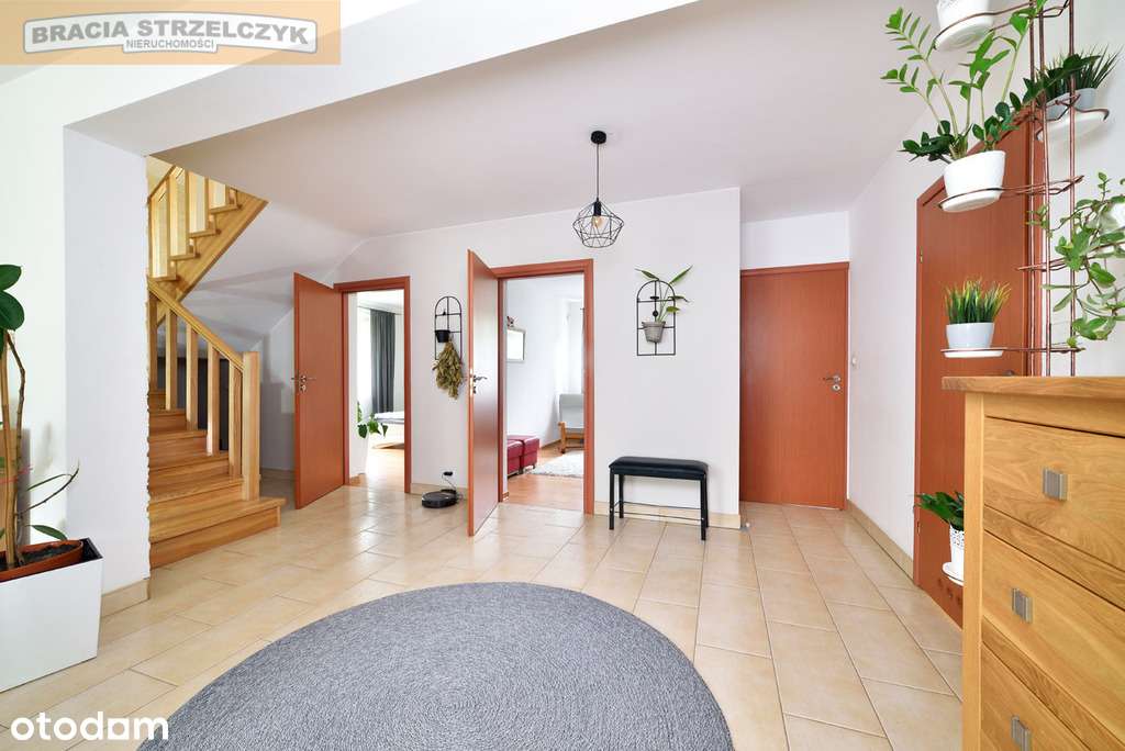 Przestronny dom z dużym ogrodem blisko Warszawy - Pełny obrazek: 4/12