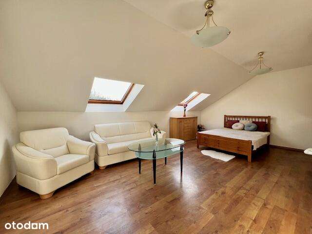 Dom z ogrodem i garażem na Maślicach - Pełny obrazek: 1/8