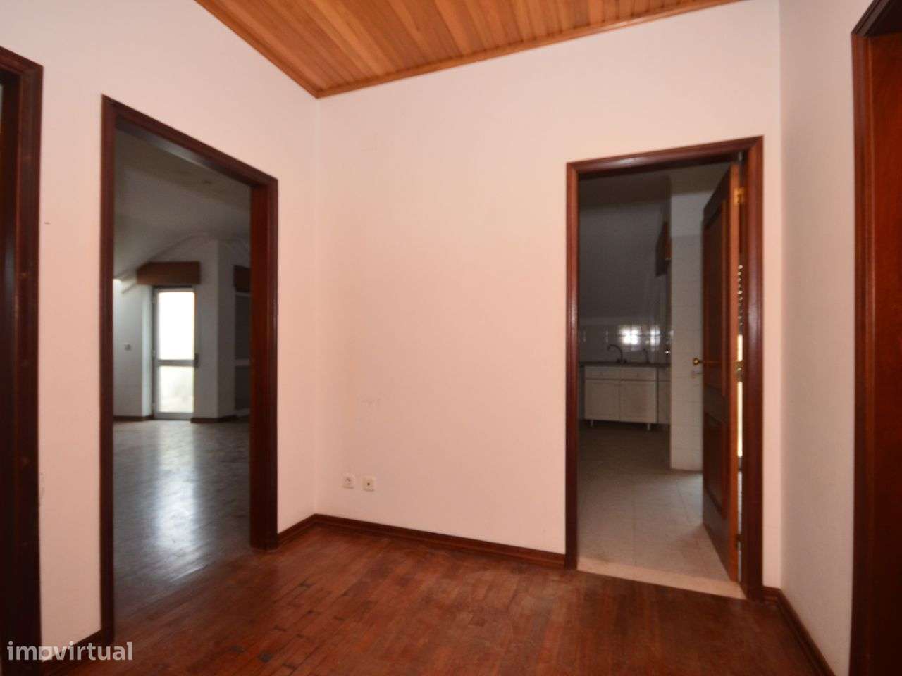 Apartamento T1 no Centro Histórico de Santarém - Grande imagem: 3/8