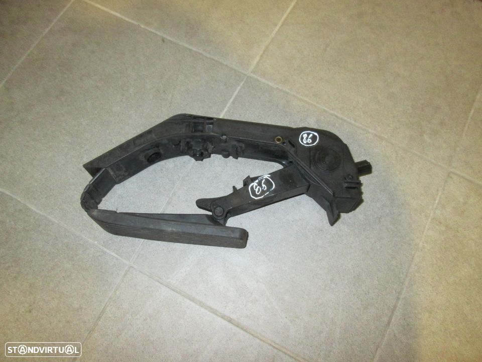 Peça - Pedal A2113000504 Mercedes W211 2003