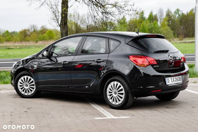 Opel Astra 1.7 CDTI DPF 150 Jahre - 19