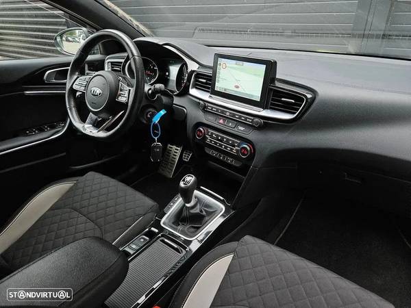 Kia ProCeed 1.6 CRDi GT Line - 22