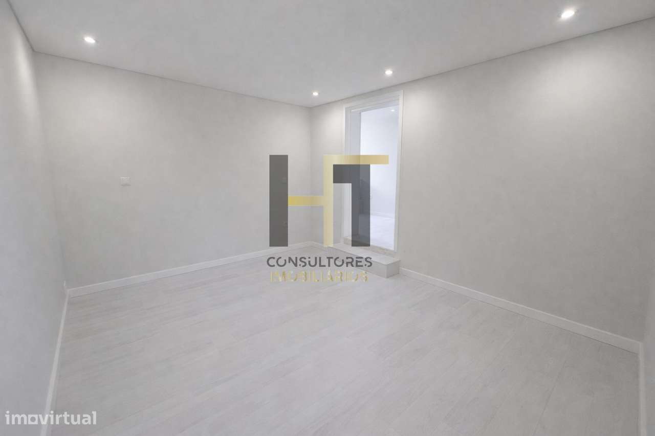 Moradia T3 | 4 Frentes | Suíte | Jardim-23