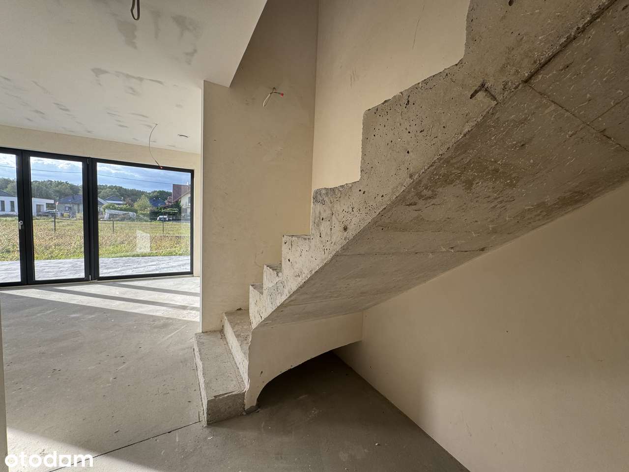 Segment w Lędzinach - ulica Urocza-6