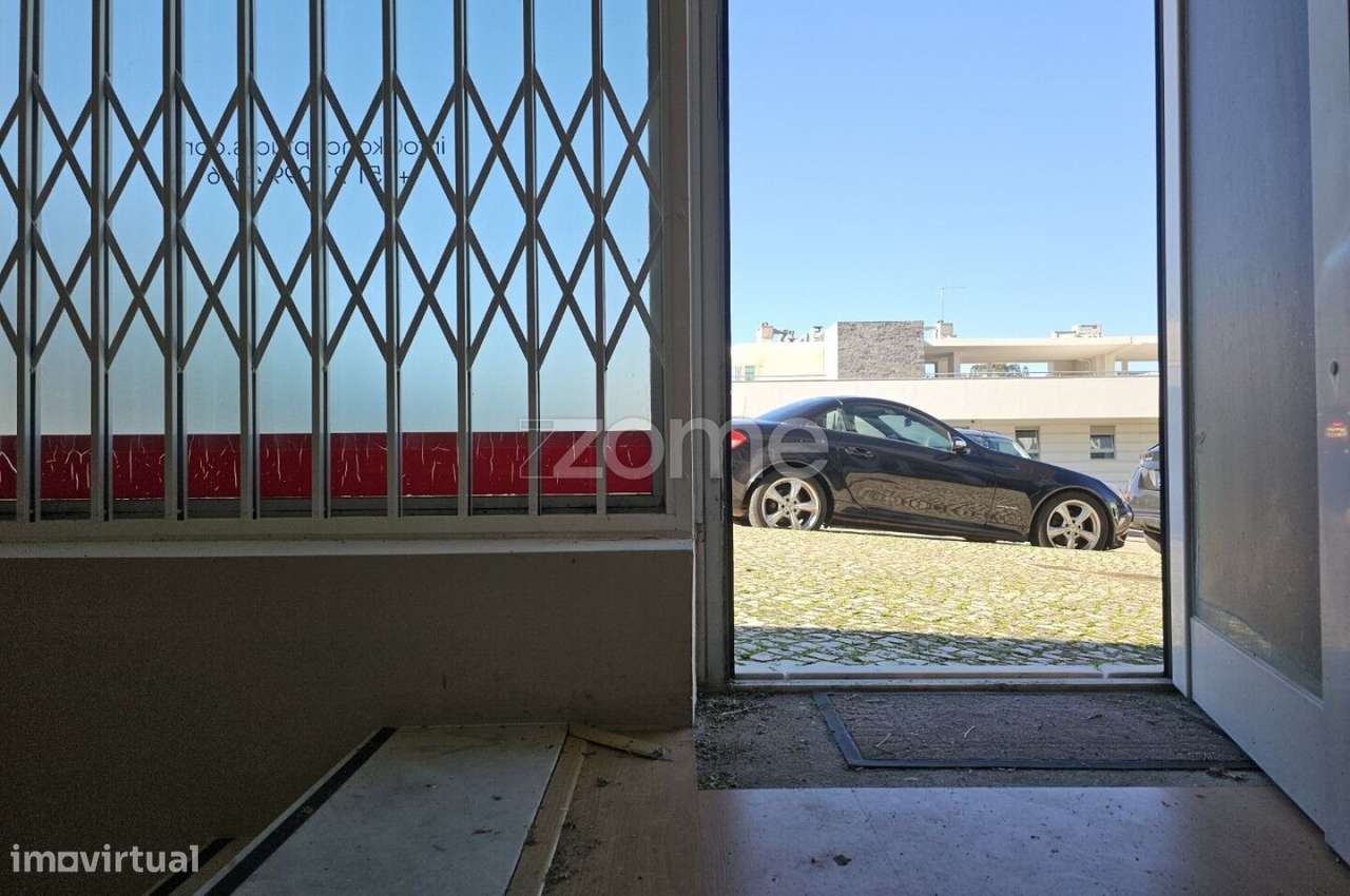 Escritório para Arrendamento em Barcarena - Pronto a Utilizar - Grande imagem: 4/22