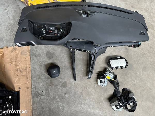 Kit airbag PEUGEOT 3008 an 2017-2023 format din airbag volan, airbag pasager, 2 centuri fata , 2 centuri spate si plansa bord - 4