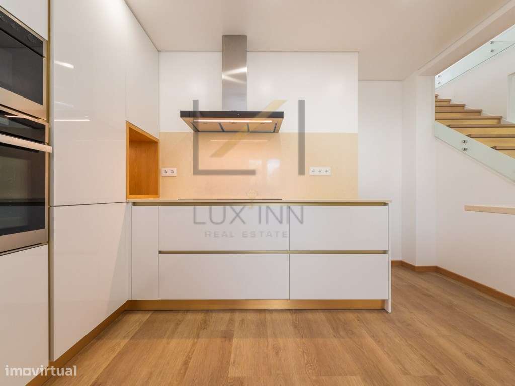 Moradia T5 Recuperada com Piscina, 2 Suítes e Garagem - Lote Isolad...-42