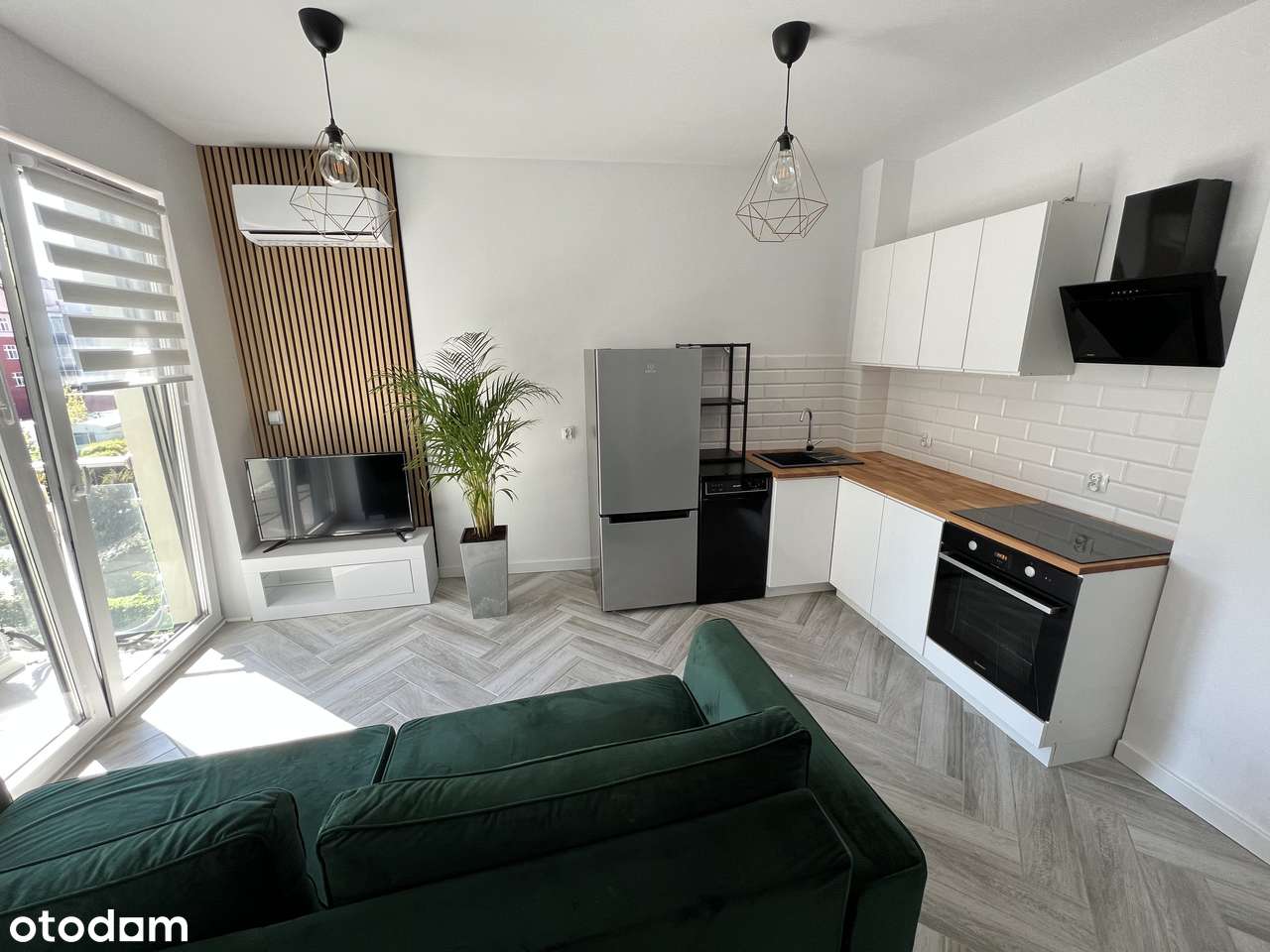 New UROCZA 6-8 City Center, 3 osobne pokoje, hala garażowa
