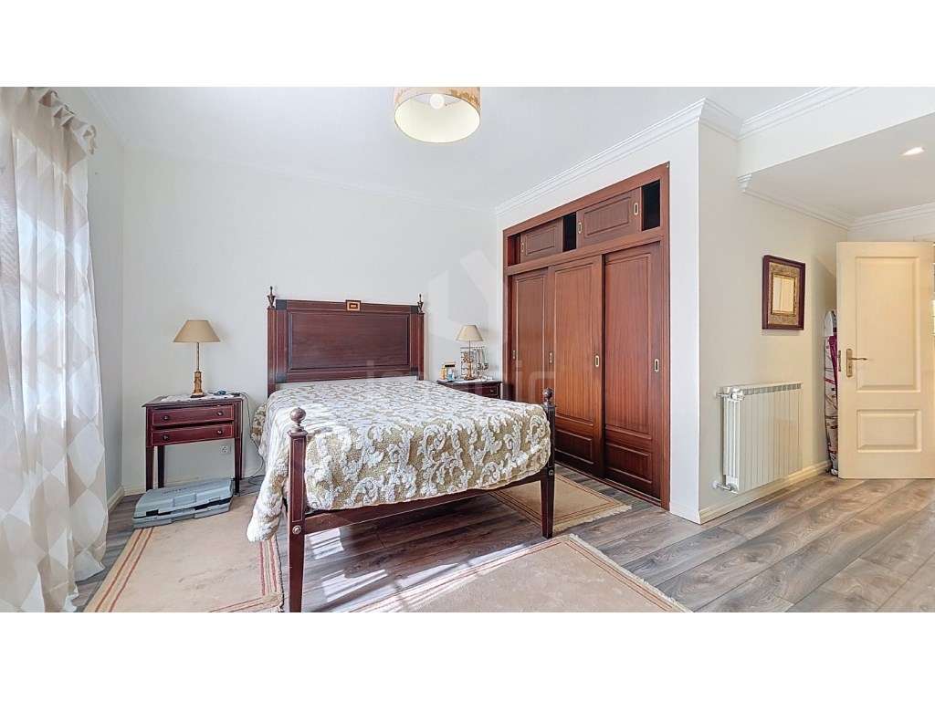 Moradia T4 isolada, usada, Encarnação - Mafra-30