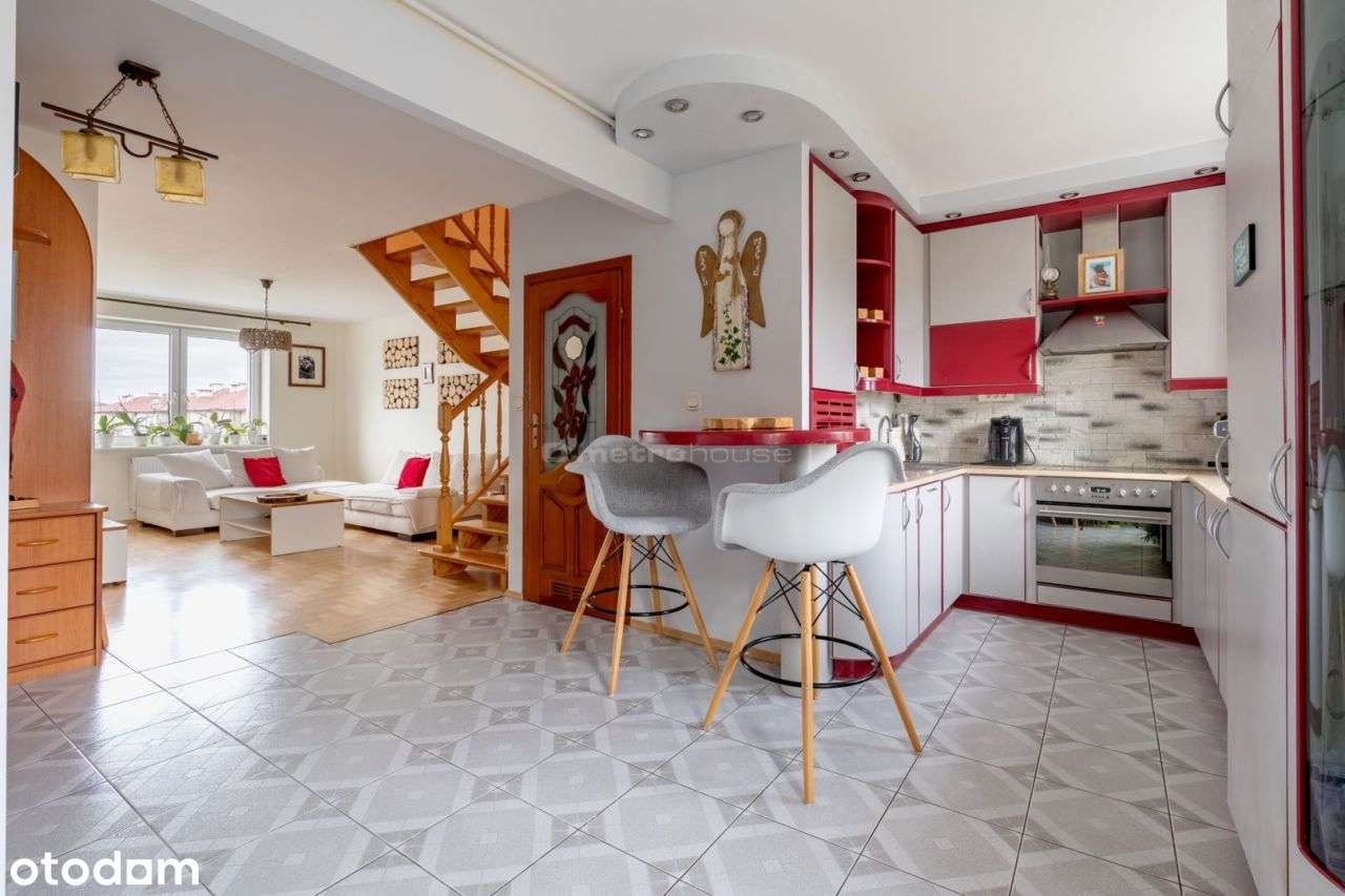 Dwupoziomowe mieszkanie Hallera, Osiedle Generałów-4