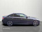 BMW Seria 3 318i M Sport - 5