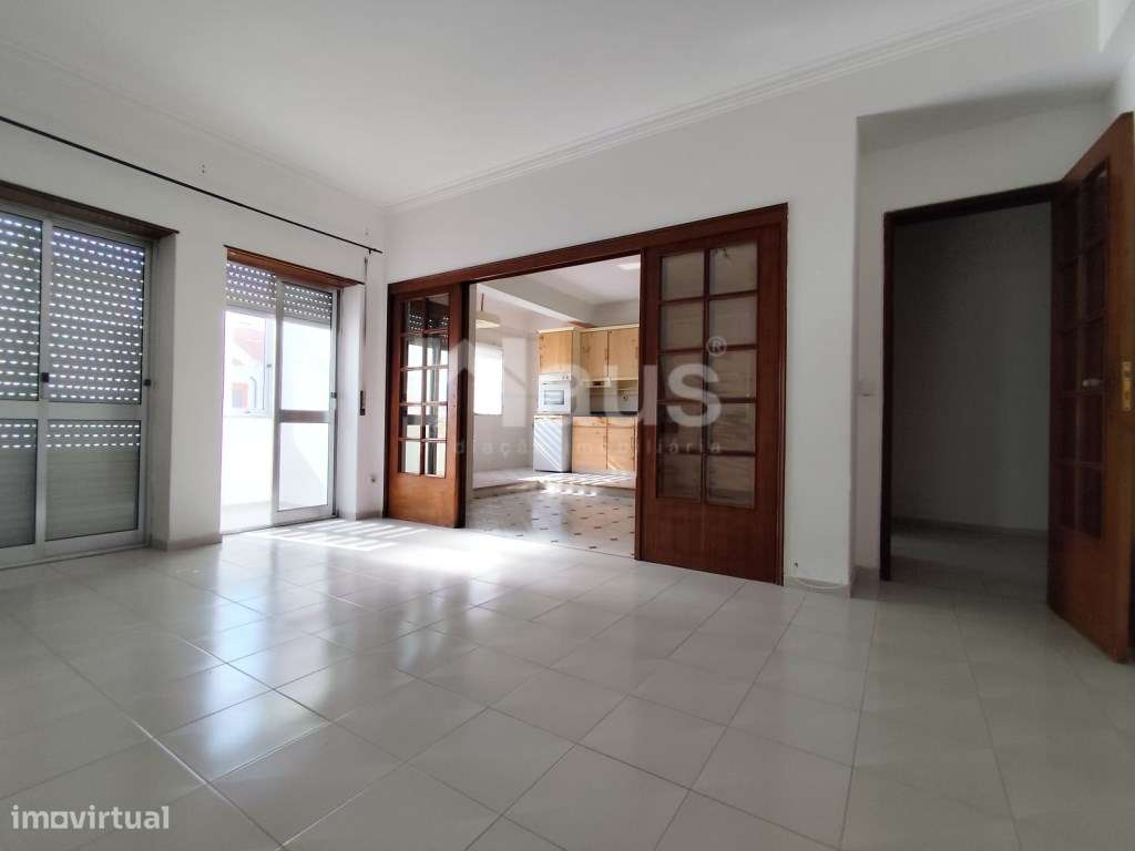 T3 com arrecadação e varanda - Grande imagem: 2/17