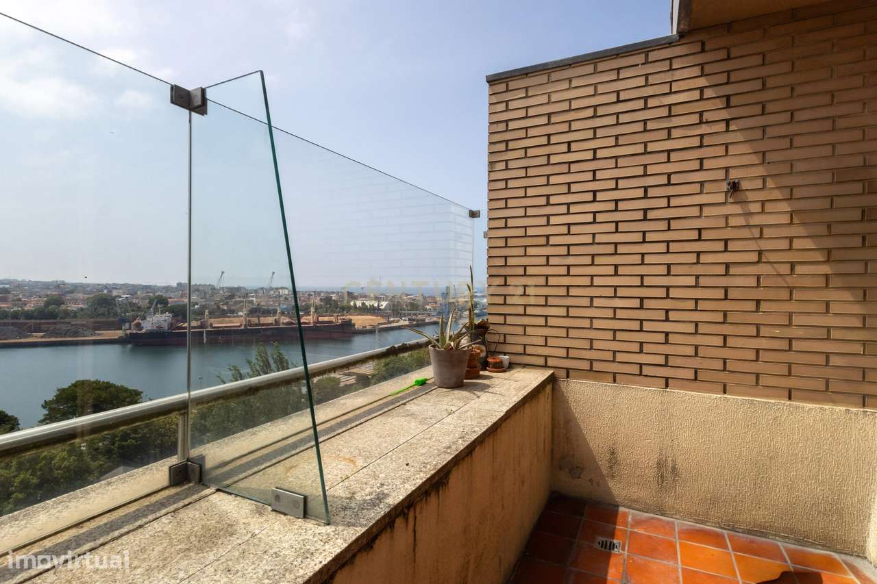 T2 com 2 Suites | Último Piso | Condomínio com Piscina-21