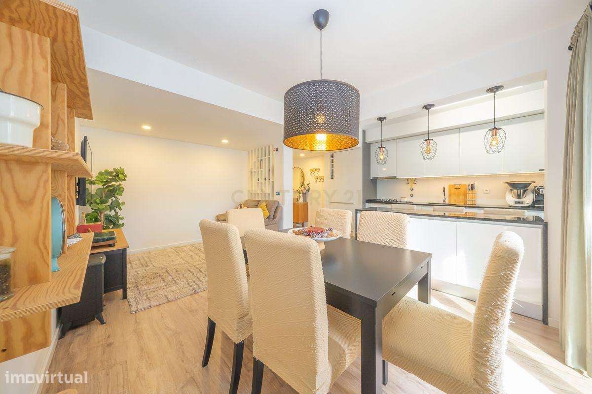 Apartamento T3 c/ Varanda na Amora - Seixal - Grande imagem: 4/36