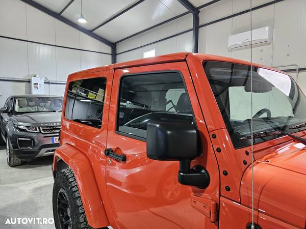 Jeep Wrangler 2.8 CRD AT Sahara - 39