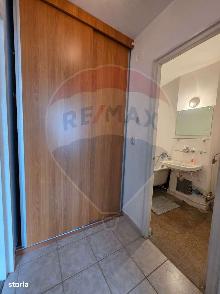 Apartament de vanzare - str. Govora, Medias-12