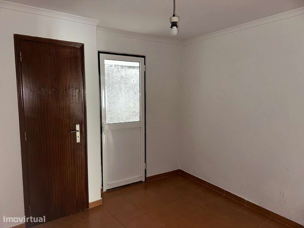 T1 para Arrendamento no Coração Típico de Lisboa! - Grande imagem: 2/10