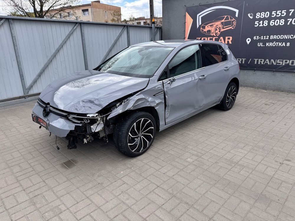 Volkswagen Golf VIII 1.5 eTSI OPF DSG Life 2021