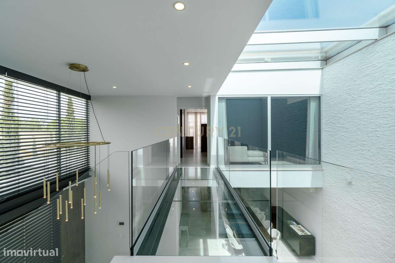 Moradia Contemporânea T3+2 | Zona Premium - Montenegro, Faro-21