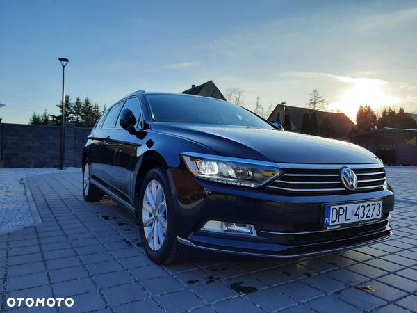 Volkswagen Passat Variant 2.0 TDI SCR BlueMotion Highline - 1