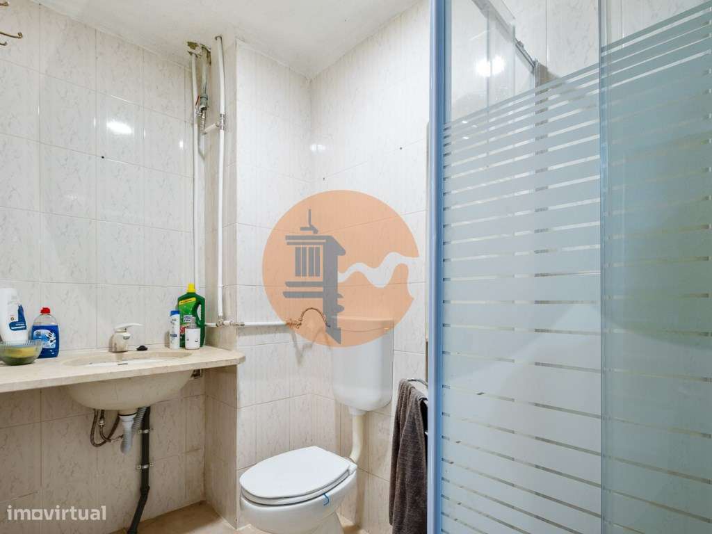 Armazém com montra na Tapada das Mercês, Sintra - Grande imagem: 3/25