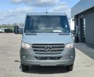 Mercedes-Benz Sprinter - 11