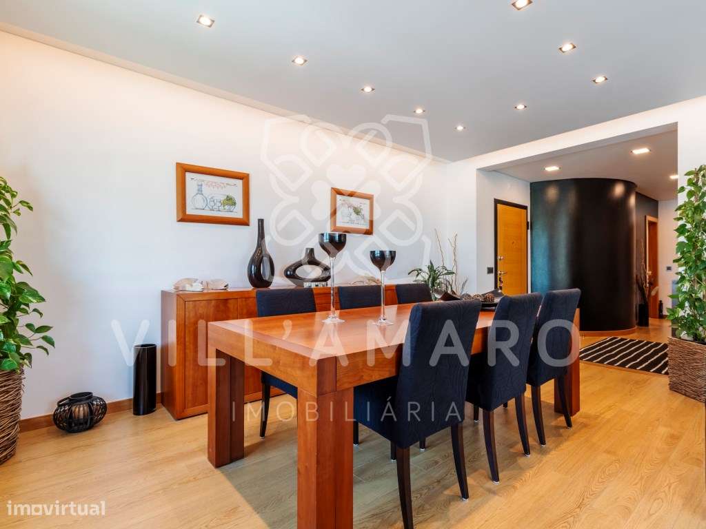 Apartamento T4 Duplex | Condomínio Fechado | São Pedro da Cadeira-49