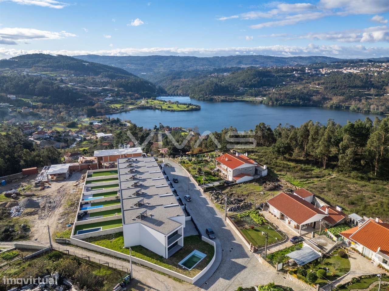 Moradia T3 Venda em Alpendorada, Várzea e Torrão,Marco de Canaveses - Grande imagem: 2/38